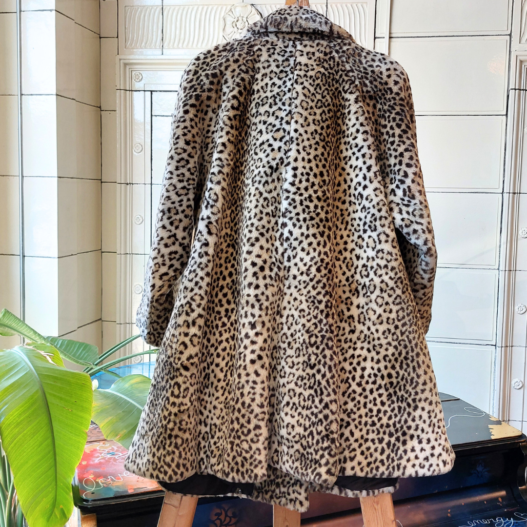 Leopard Swing