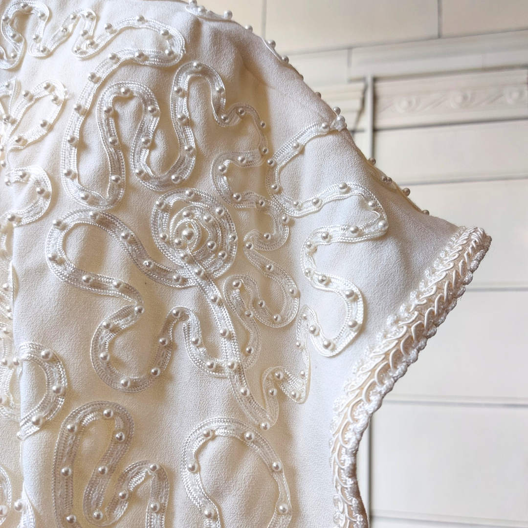 Cream Bolero