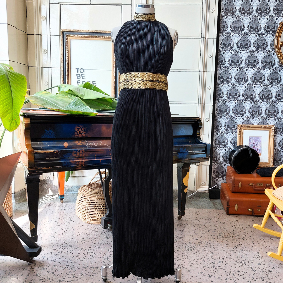 Black Plisse Gold